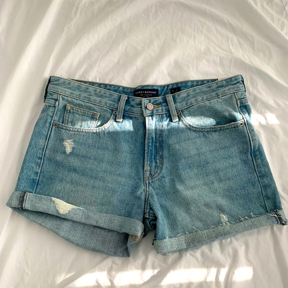 Brand new NWT adorable Luck Brand jean shorts